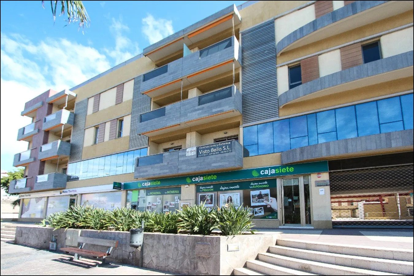 Alcalá 1-bed with balcony & parking